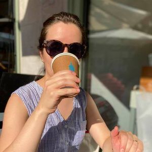 Meet your Posher, Gabriela